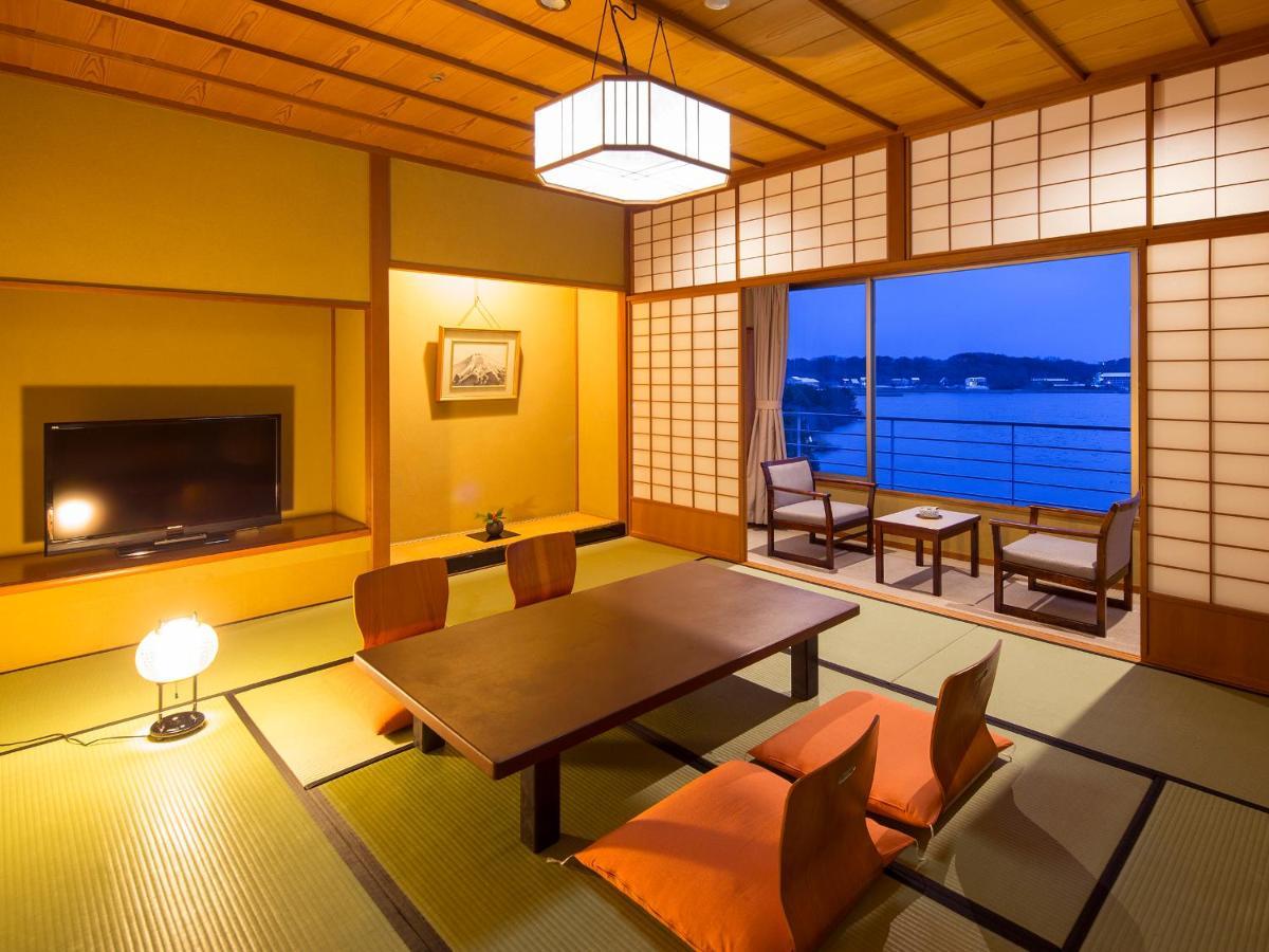 מלון Kaga Katayamazu Onsen Kasuikyo מראה חיצוני תמונה