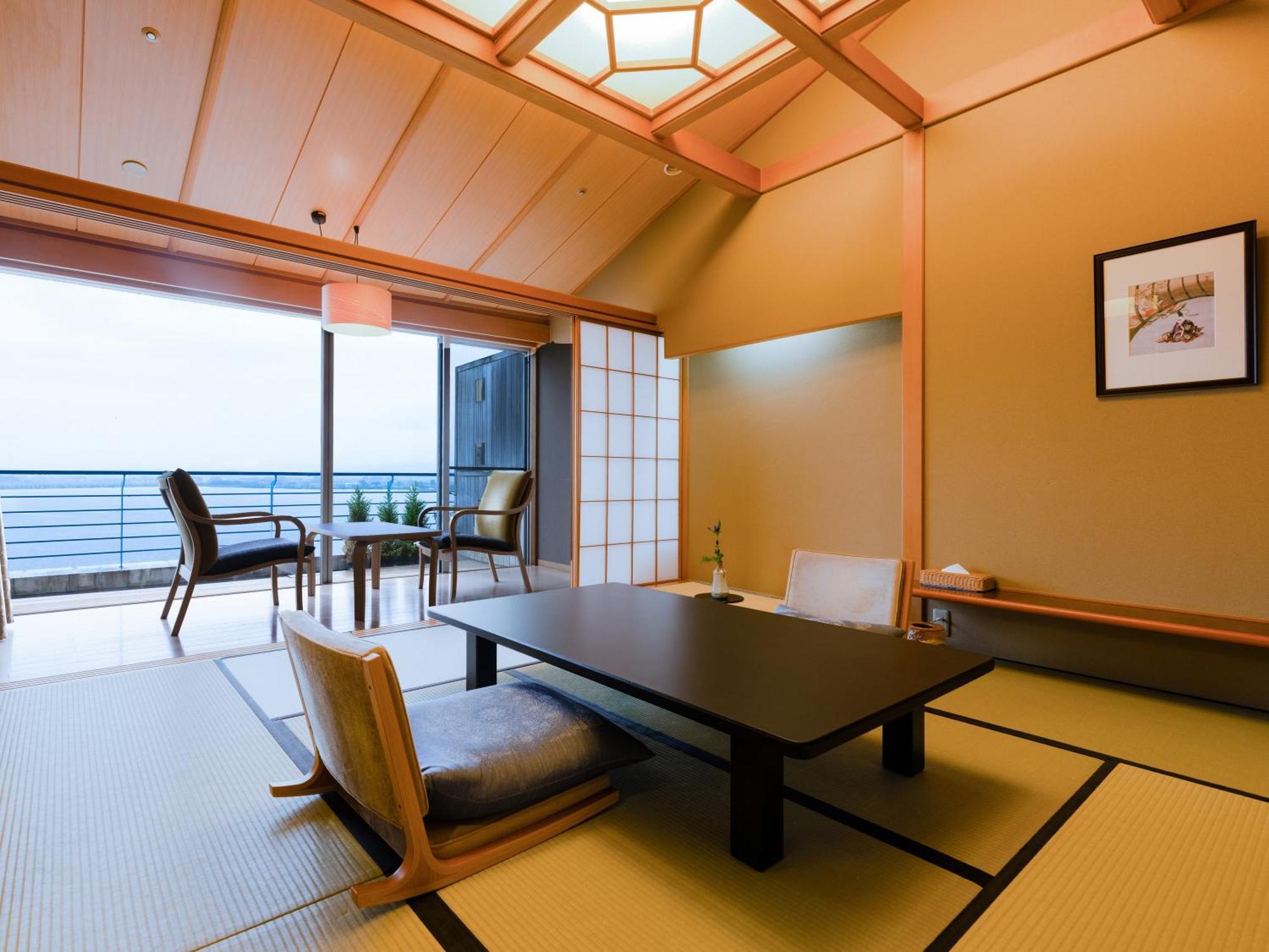Apa Hotel & Resort Kaga Katayamazu Onsen Kasuikyo מראה חיצוני תמונה