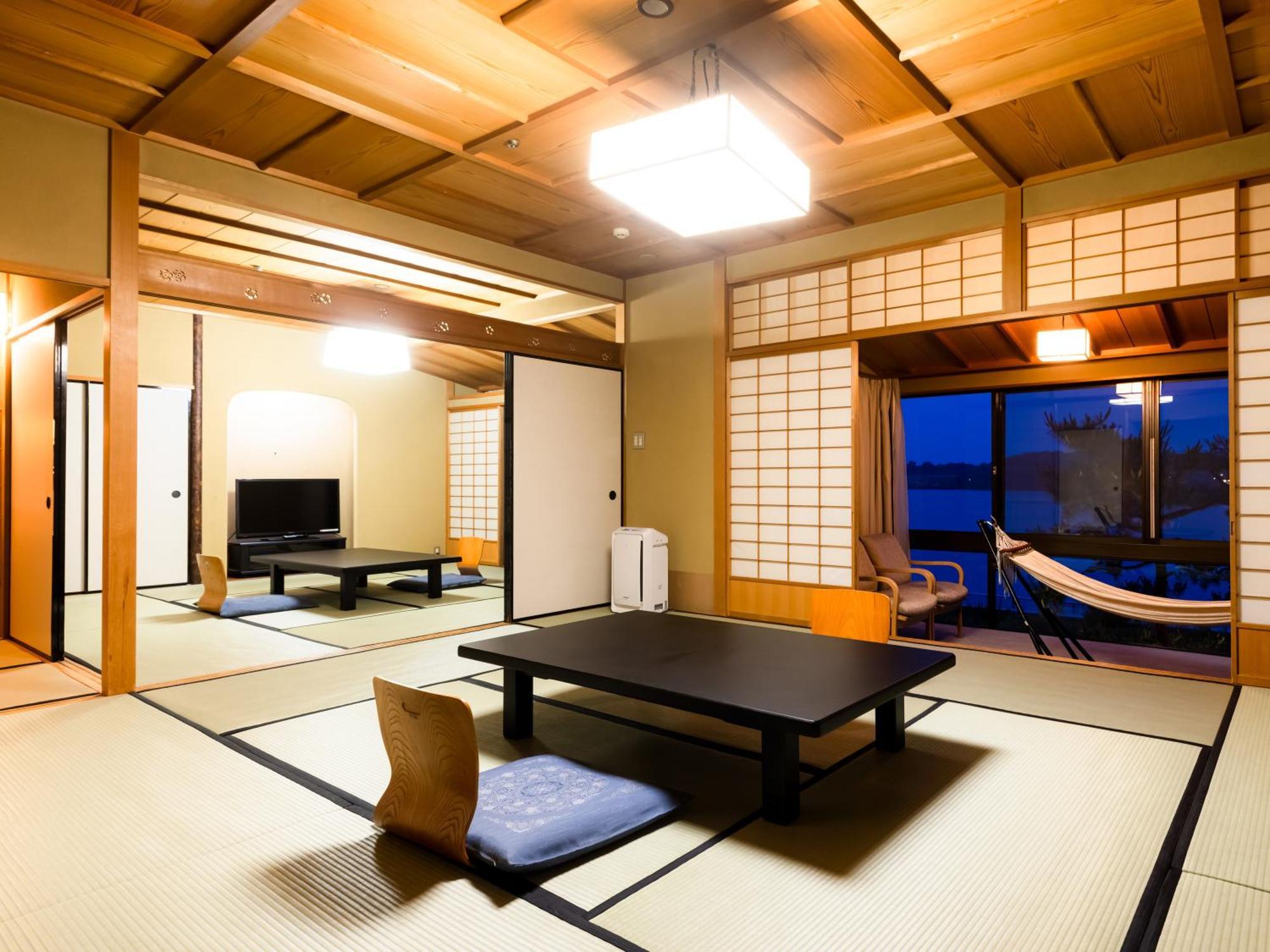Apa Hotel & Resort Kaga Katayamazu Onsen Kasuikyo מראה חיצוני תמונה