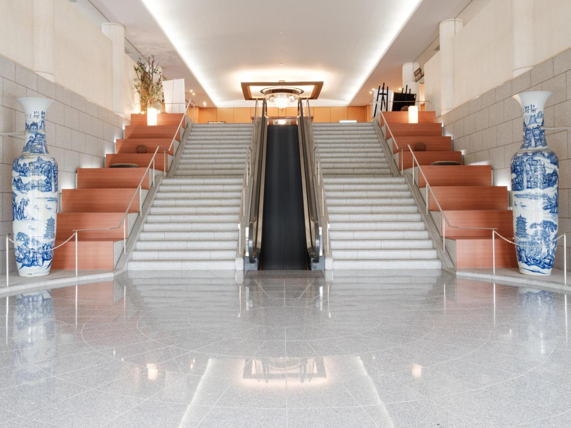 Apa Hotel & Resort Kaga Katayamazu Onsen Kasuikyo מראה חיצוני תמונה