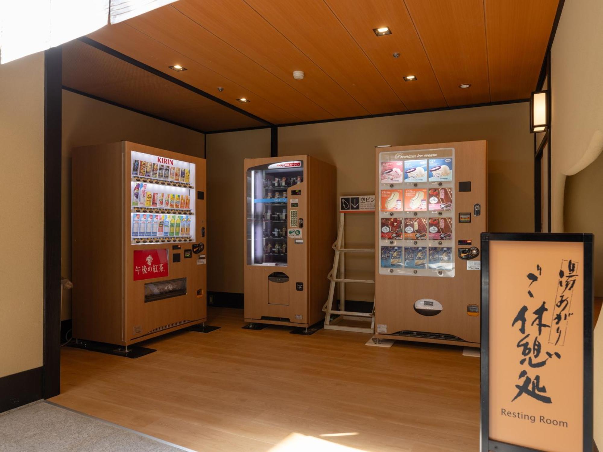 Apa Hotel & Resort Kaga Katayamazu Onsen Kasuikyo מראה חיצוני תמונה